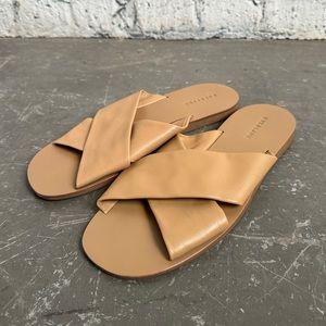 Everlane Day Crossover Sandal Women’s Size 9